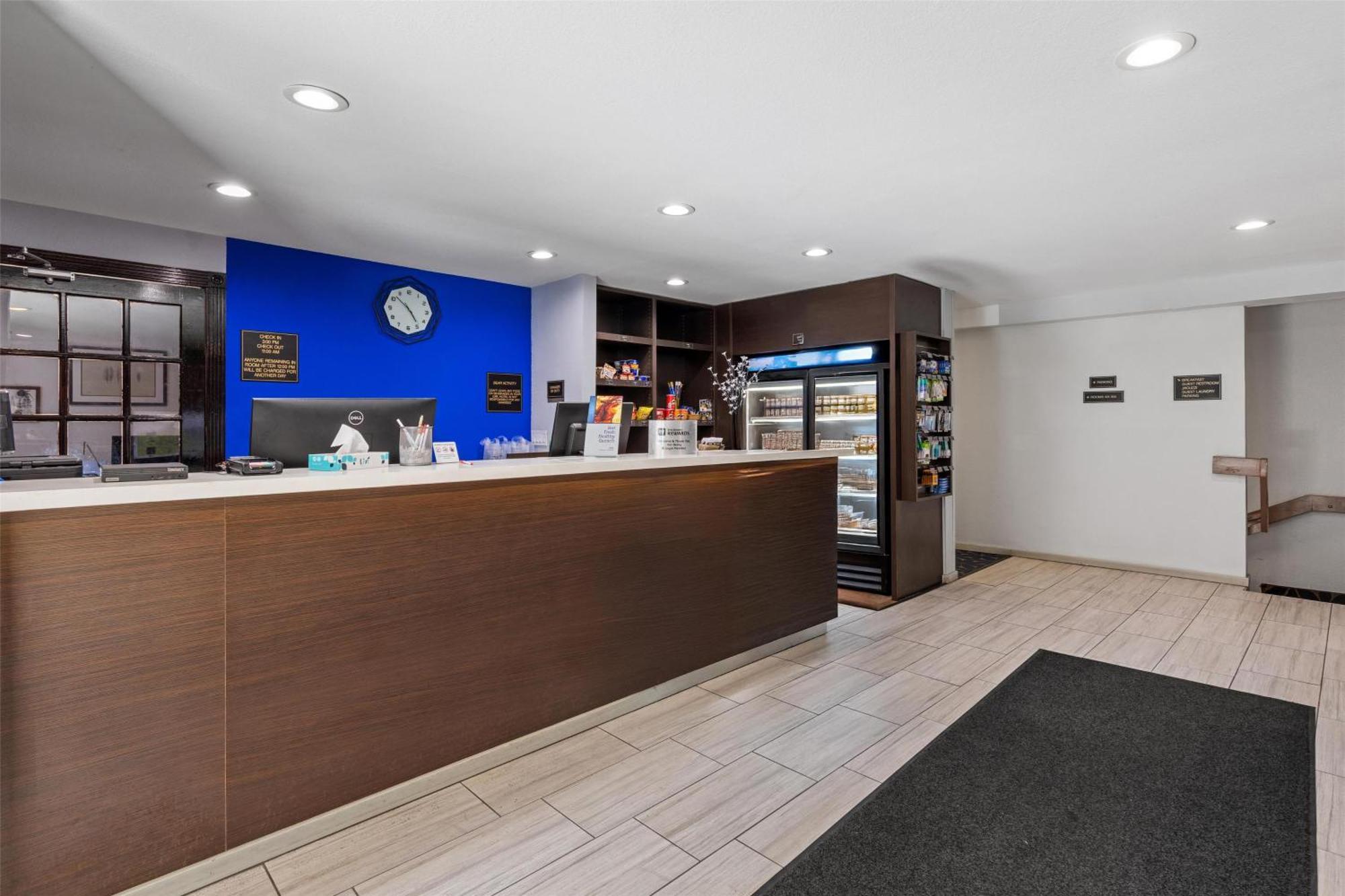 Surestay By Western Hotel